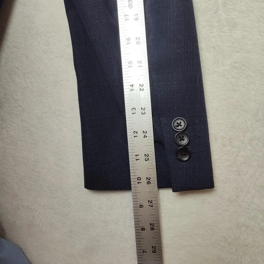Theory brand style